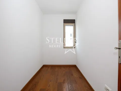 Izdavanje, dvosoban stan, 56m², City Kvart, Podgorica - image 5