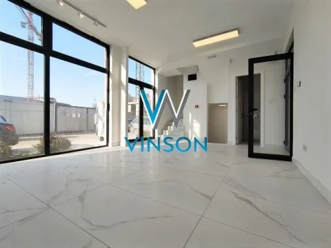 Izdavanje, poslovni prostor, 147m², Centar, Novi Sad - image 2