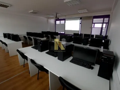 Rent, office space, 500m², Adamovićevo Naselje, Novi Sad Sve Podlokacije - image 4