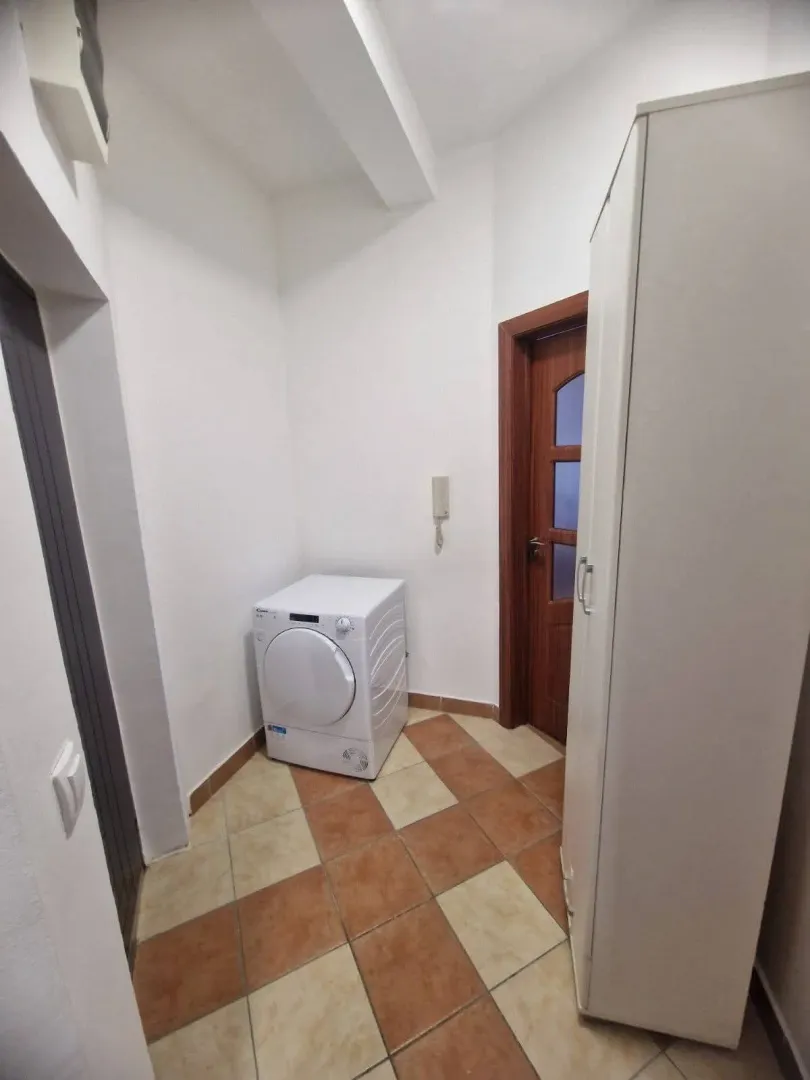 Prodaja, jednosoban stan, 36m², Blok 9, Podgorica