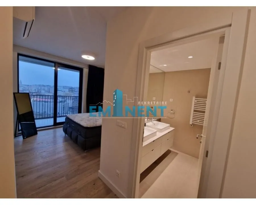Rent, four bedroom apartment, 109m², Savski Venac, Beograd