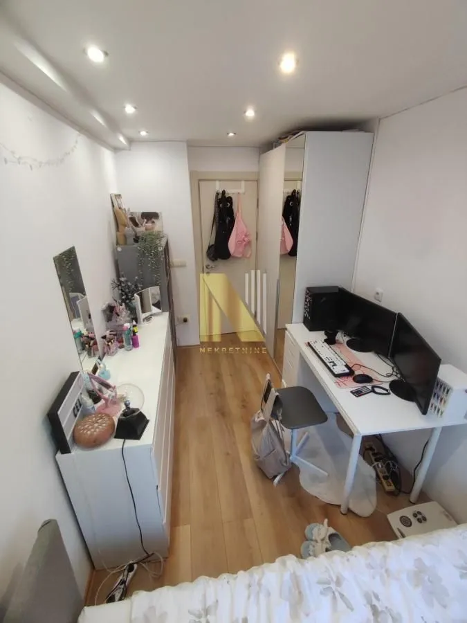 Prodaja, trosoban stan, 75m², Grbavica, Novi Sad Sve Podlokacije