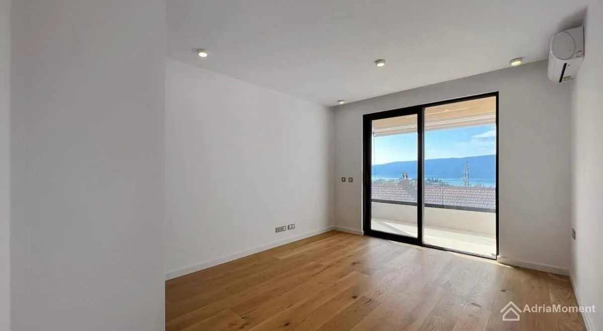 Sale, two bedroom apartment, 98m², Donja Lastva, Tivat