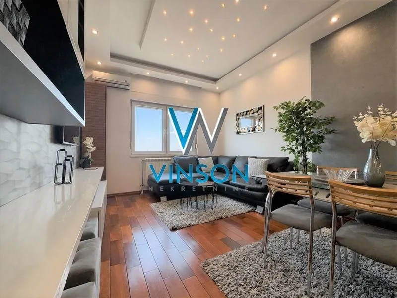 Izdavanje, dvosoban stan, 54m², Bulevar Evrope, Novi Sad Sve Podlokacije