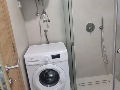 Izdavanje, dvosoban stan, 60m², New City, Podgorica - image 8