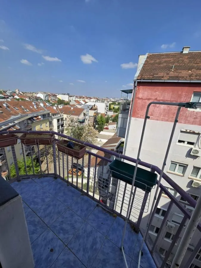 Prodaja, četvorosoban stan, 105m², Grbavica, Novi Sad Sve Podlokacije