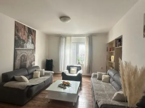 Izdavanje, dvosoban stan, 90m², Tivat, Crna Gora - image 6