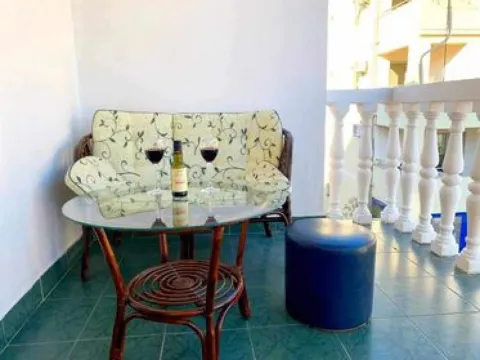 Sale, two bedroom apartment, 75m², Budva, Crna Gora - image 1