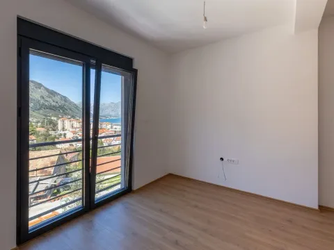 Prodaja, kuća, 160m², Škaljari, Kotor - image 29