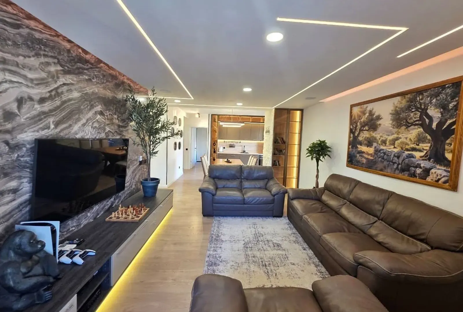 Sale, four bedroom apartment, 107m², Bečići, Budva