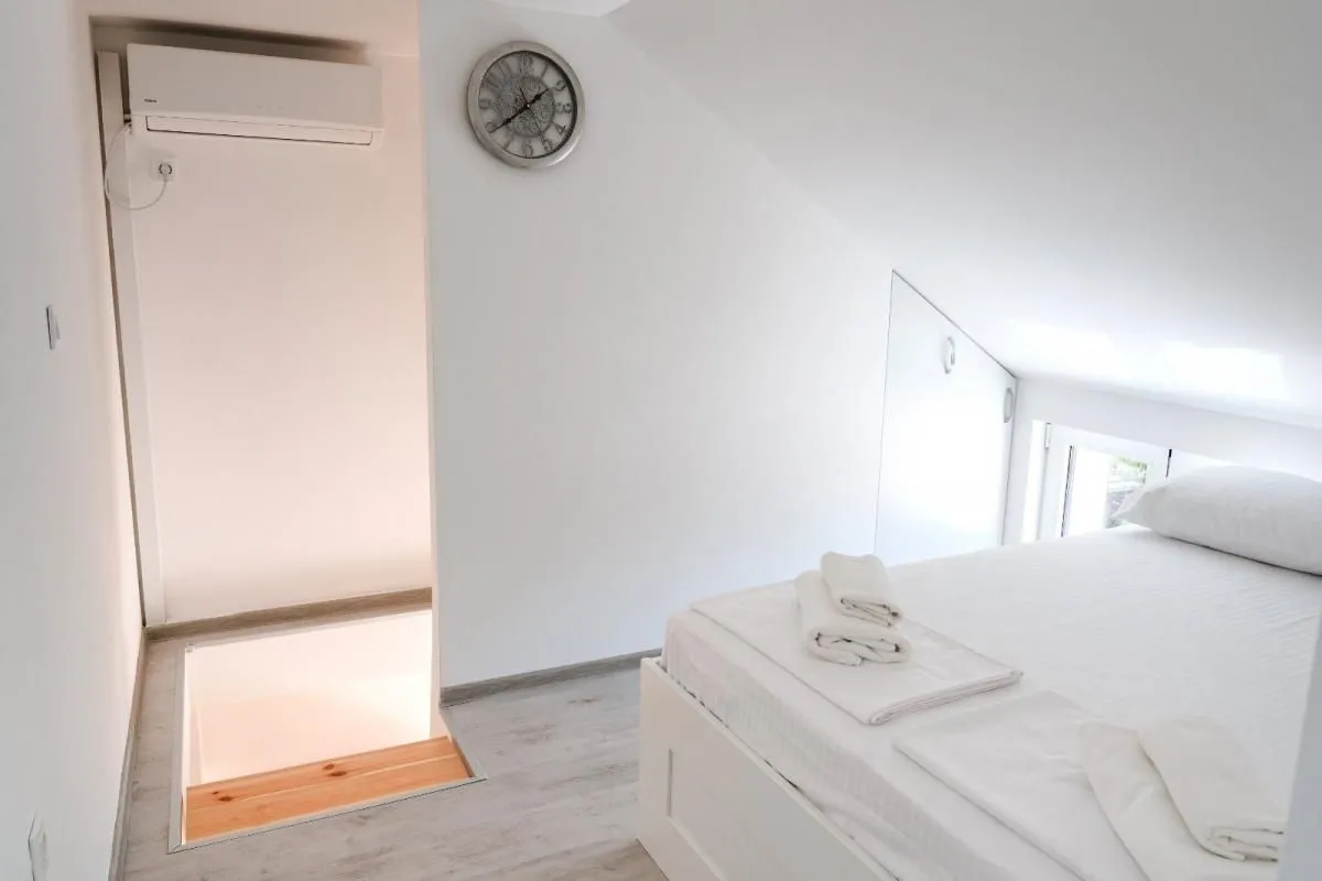 Rent, house, 50m², Tivat, Crna Gora