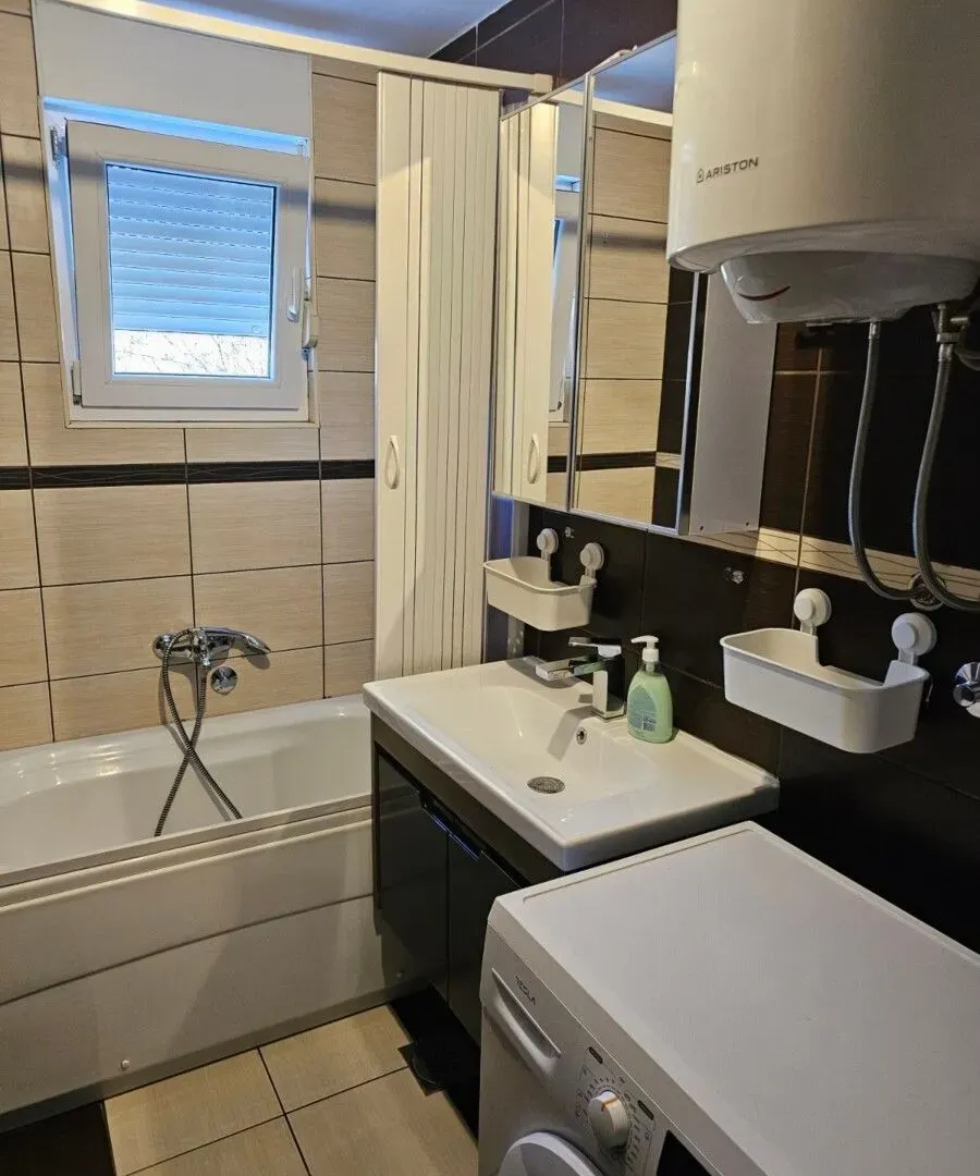 Prodaja, dvosoban stan, 80m², Zagorič, Podgorica
