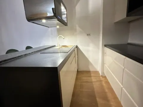 Izdavanje, jednosoban stan, 58m², City Kvart, Podgorica - image 6