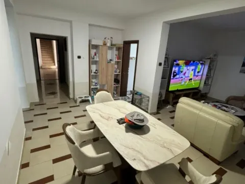 Five Bedroom Apartment for Sale, 180m2, Bečići, Budva