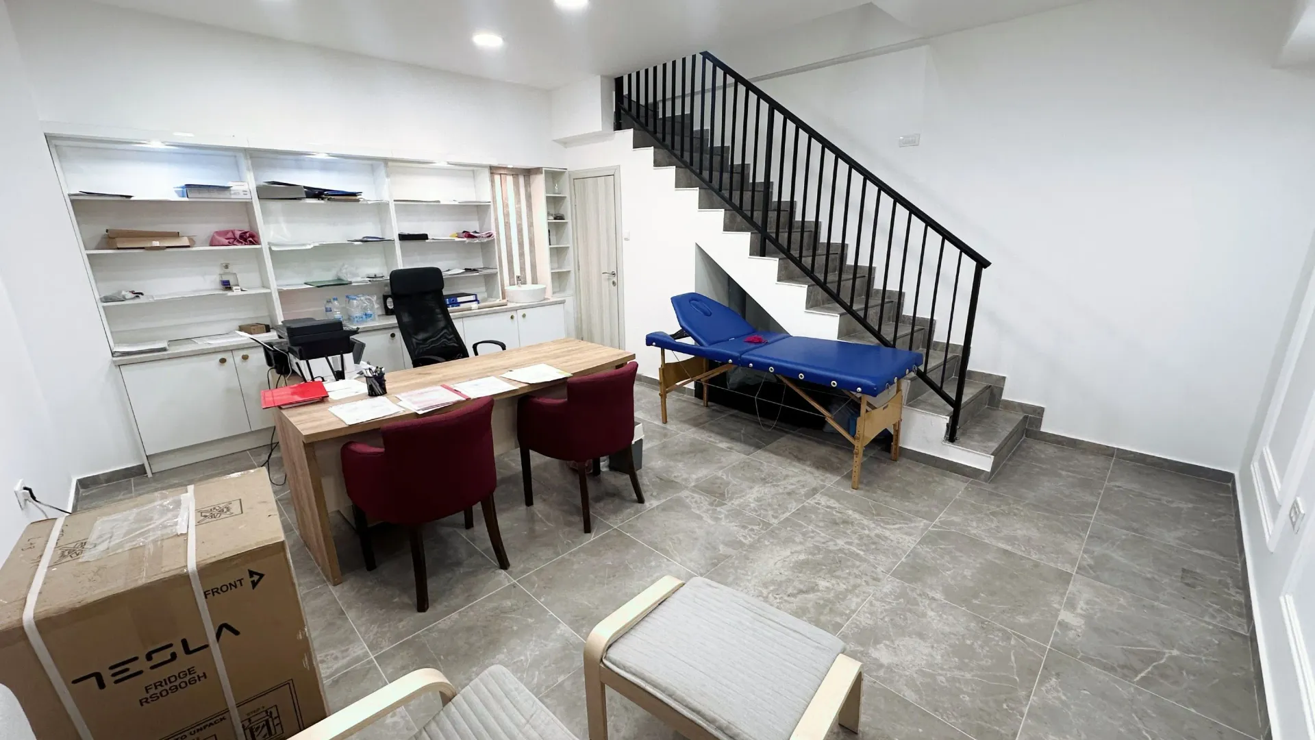 Izdavanje, poslovni prostor, 56m², Blok 9, Podgorica