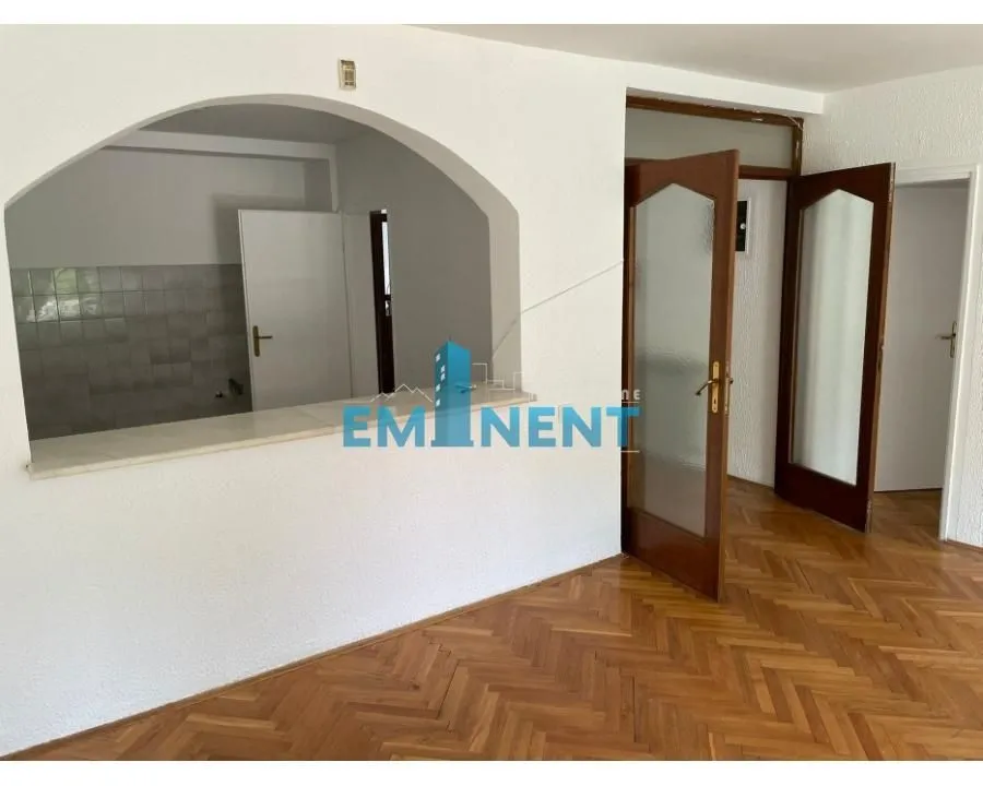 Sale, house, 600m², Voždovačka Crkva, Voždovac Sve Podlokacije