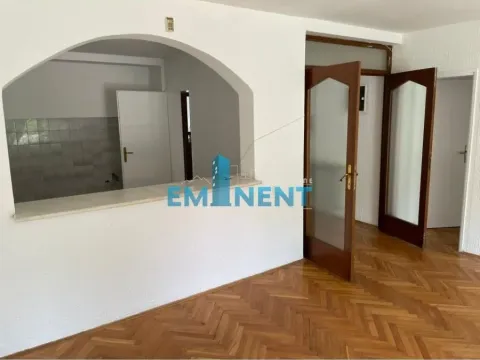 Prodaja, kuća, 600m², Voždovačka Crkva, Voždovac Sve Podlokacije - image 2