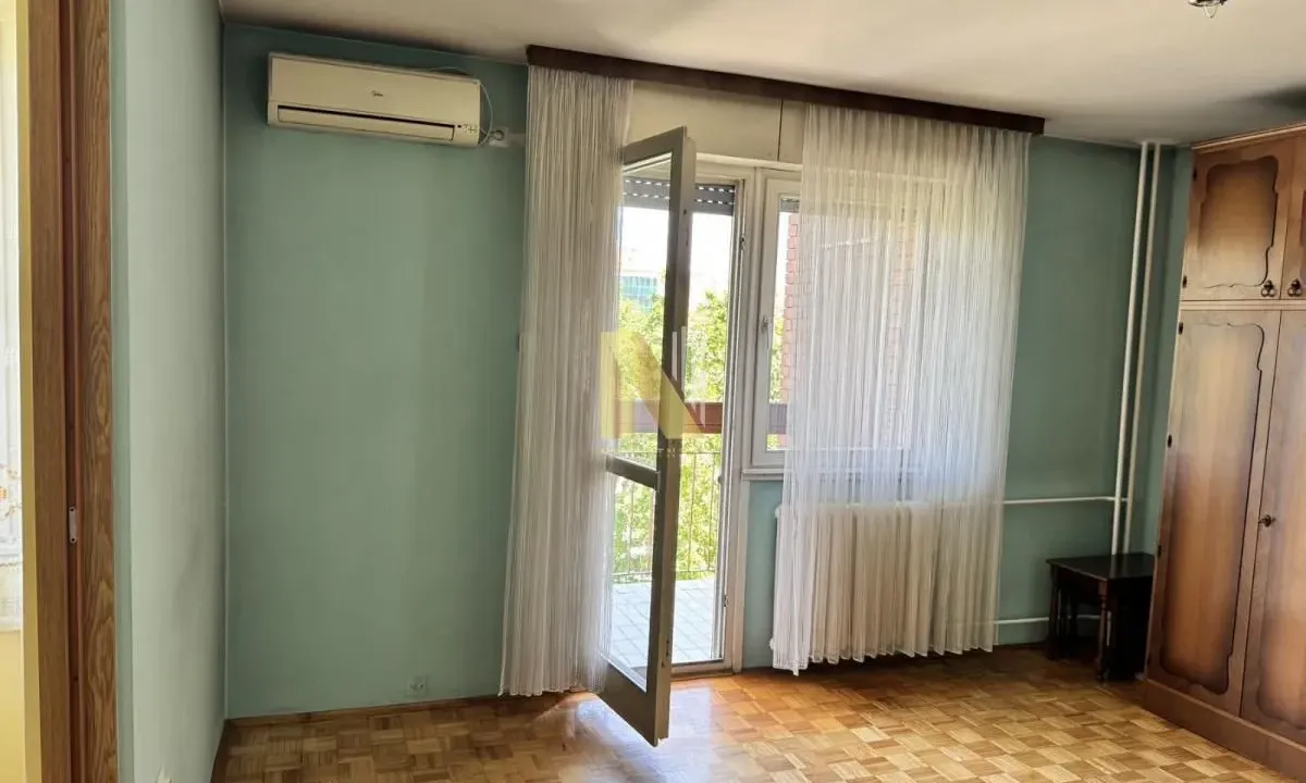 Sale, three bedroom apartment, 74m², Bulevar Oslobodjenja, Novi Sad Sve Podlokacije