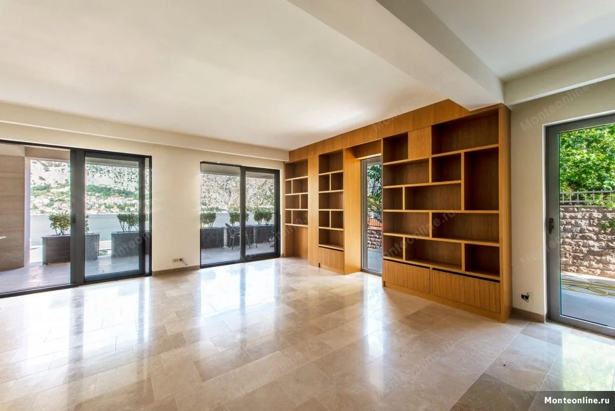 Prodaja, kuća, 510m², Muo, Kotor
