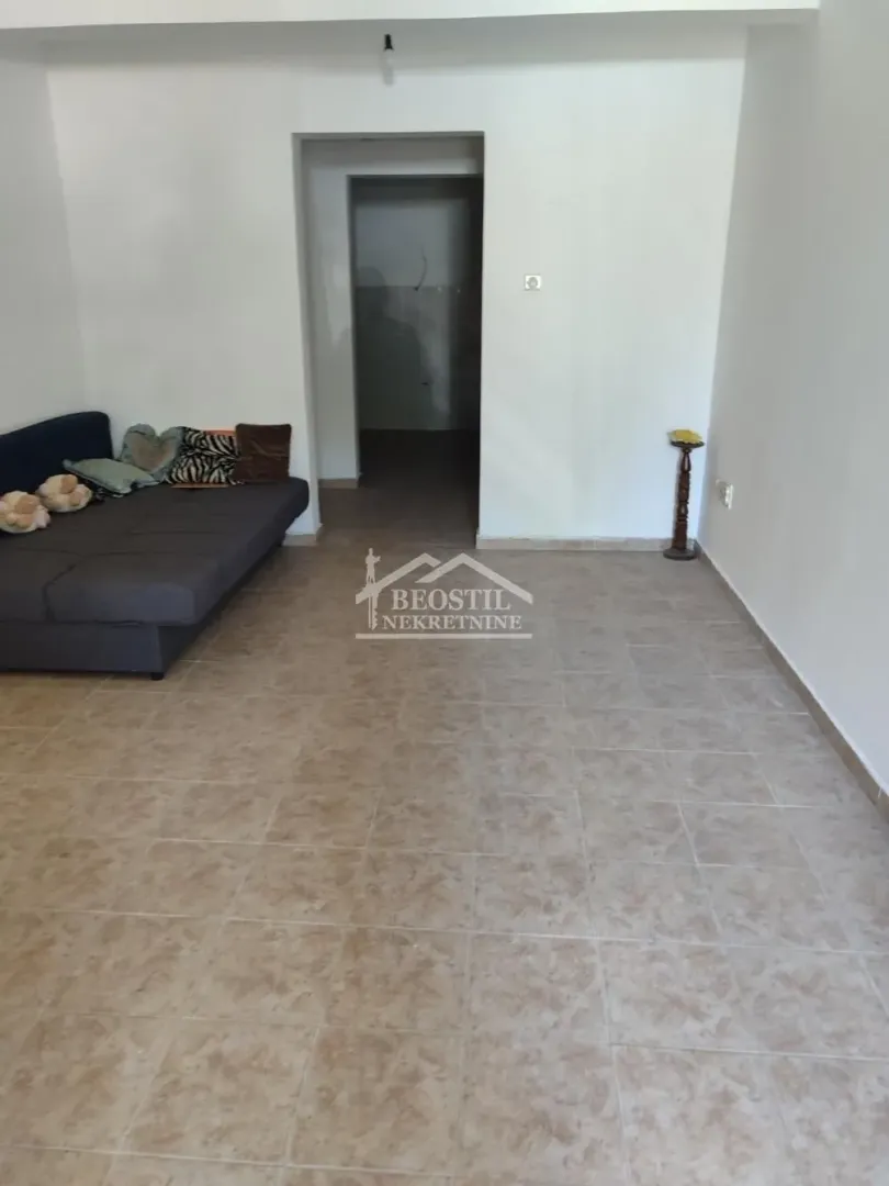 Prodaja, poslovni prostor, 46m², Zvezdara Sve Podlokacije, Beograd