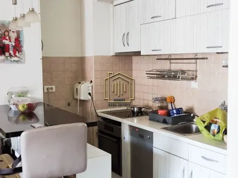 Prodaja, jednosoban stan, 49m², Stari Aerodrom, Podgorica - image 3