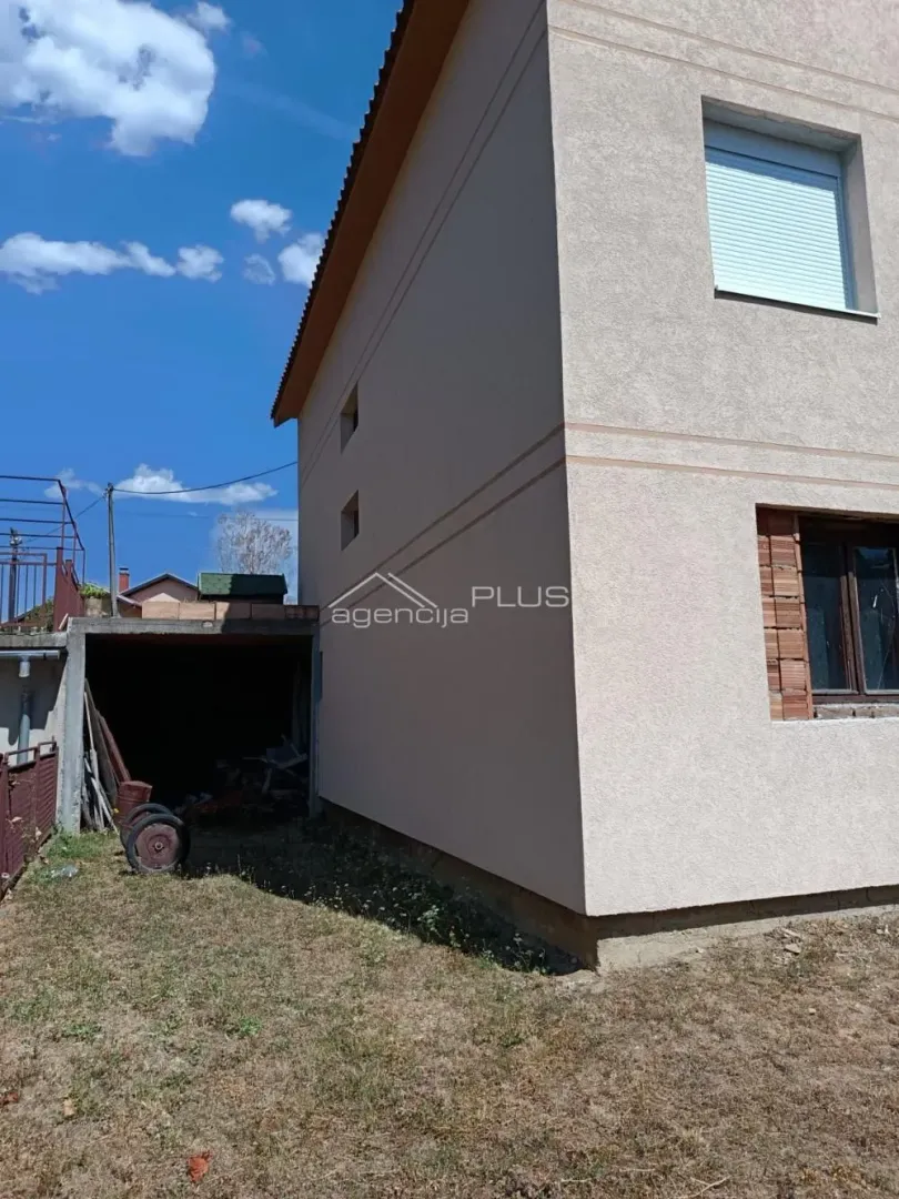 Prodaja, kuća, 131m², Lisović, Barajevo