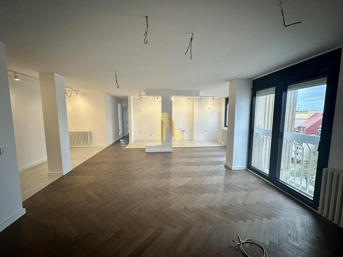 Prodaja, četvorosoban stan, 144m², Liman 4, Novi Sad Sve Podlokacije