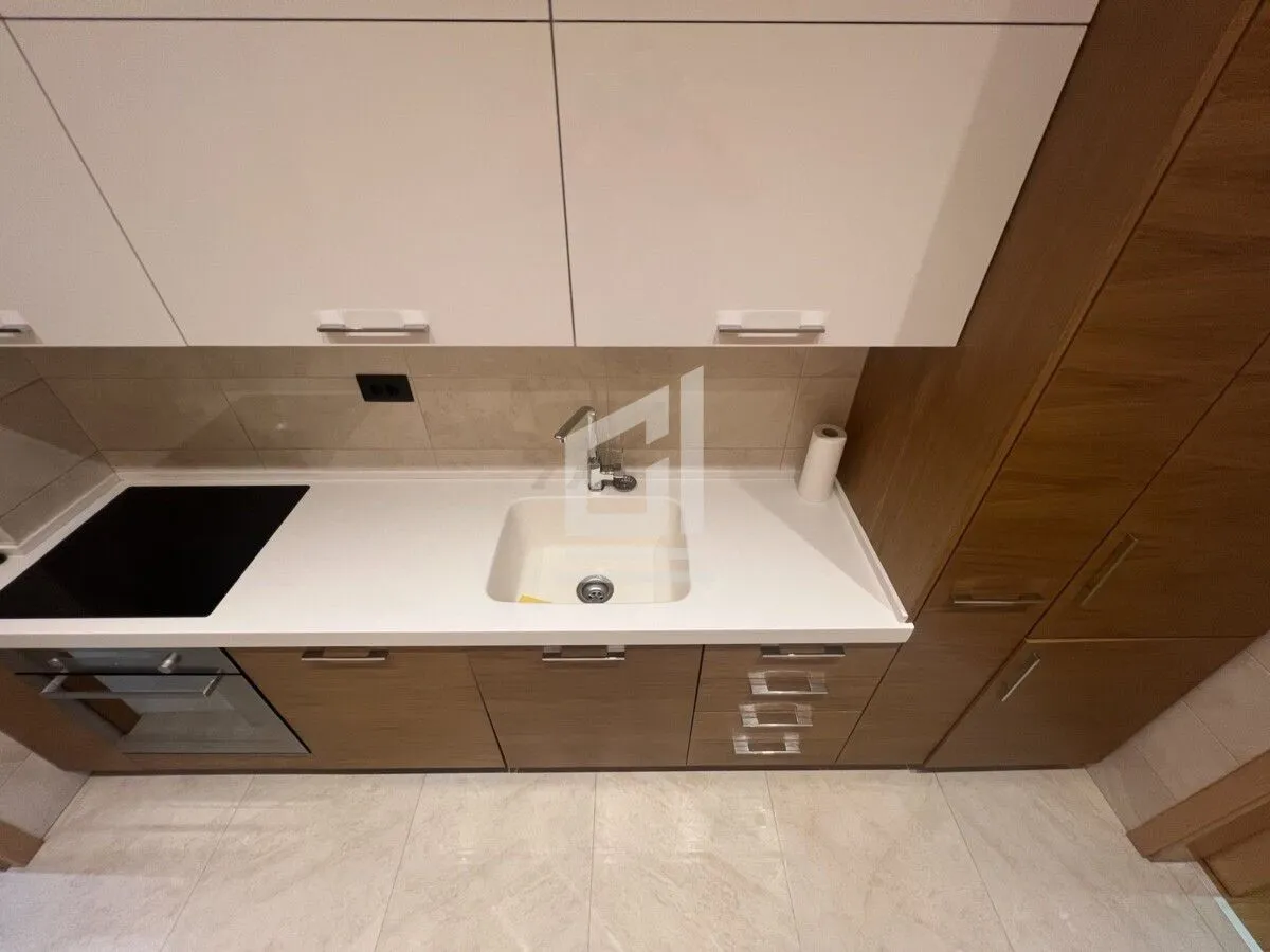 Izdavanje, dvosoban stan, 78m², Momišići, Podgorica