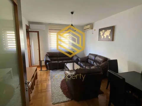 Izdavanje, dvosoban stan, 55m², Stari Aerodrom, Podgorica - image 2