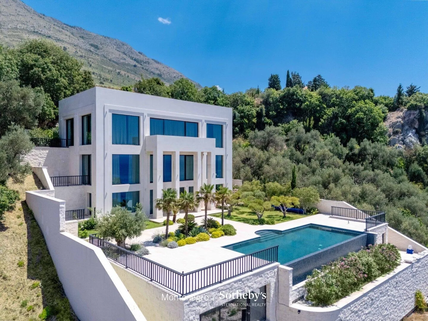 Sale, house, 580m², Skočiđevojka, Budva