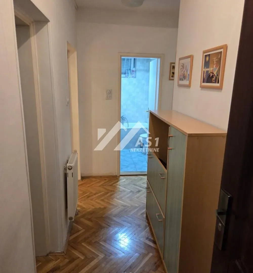 Izdavanje, dvosoban stan, 52m², Grbavica, Novi Sad Sve Podlokacije