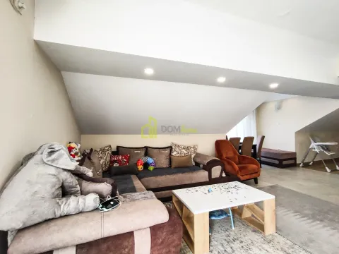 Prodaja, kuća, 250m², Tološi, Podgorica - image 16