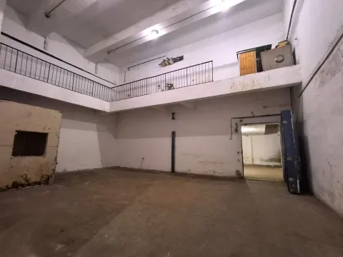 Rent, office space, 1500m², Tuški Put, Podgorica - image 11