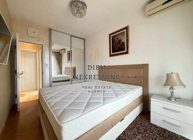 Izdavanje, dvosoban stan, 74m², Ljubović, Podgorica