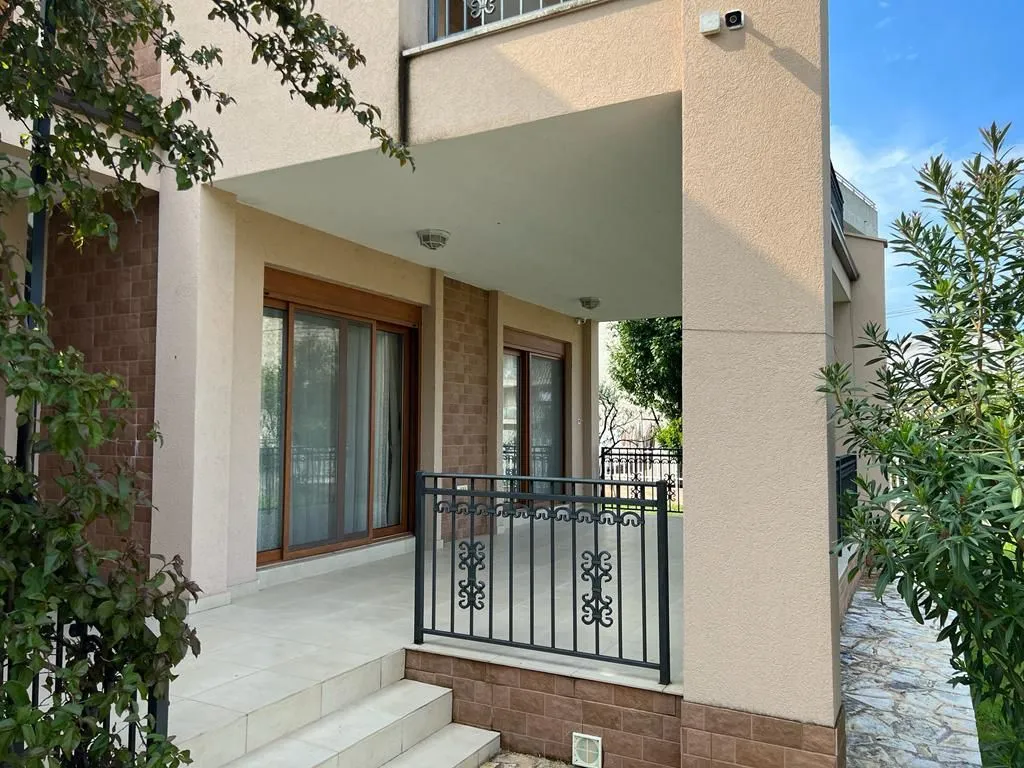 Sale, house, 270m², Centar, Bar