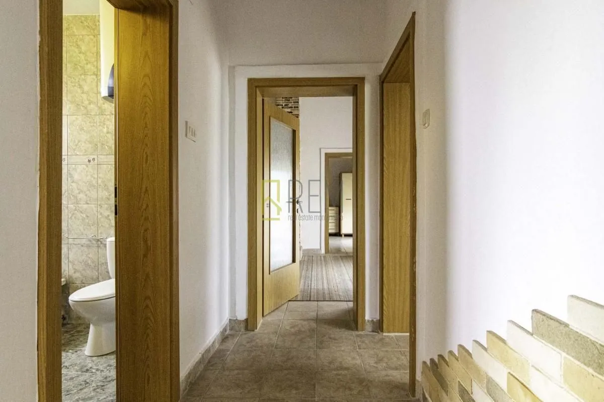 Prodaja, kuća, 400m², Danilovgrad, Crna Gora