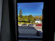 Rent, three bedroom apartment, 80m², Cetinje, Crna Gora - image 4