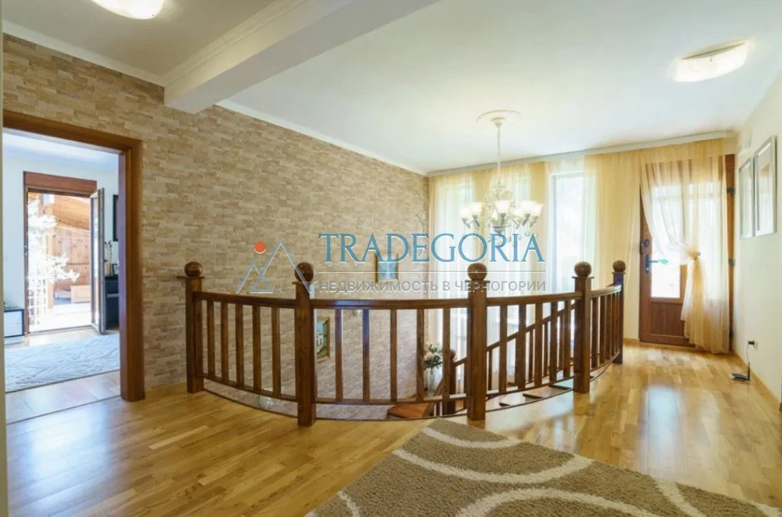 Prodaja, kuća, 198m², Bar, Crna Gora