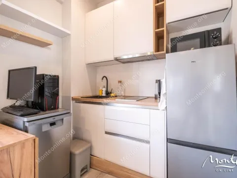 Sale, studio apartment, 24m², Tivat, Crna Gora - image 9