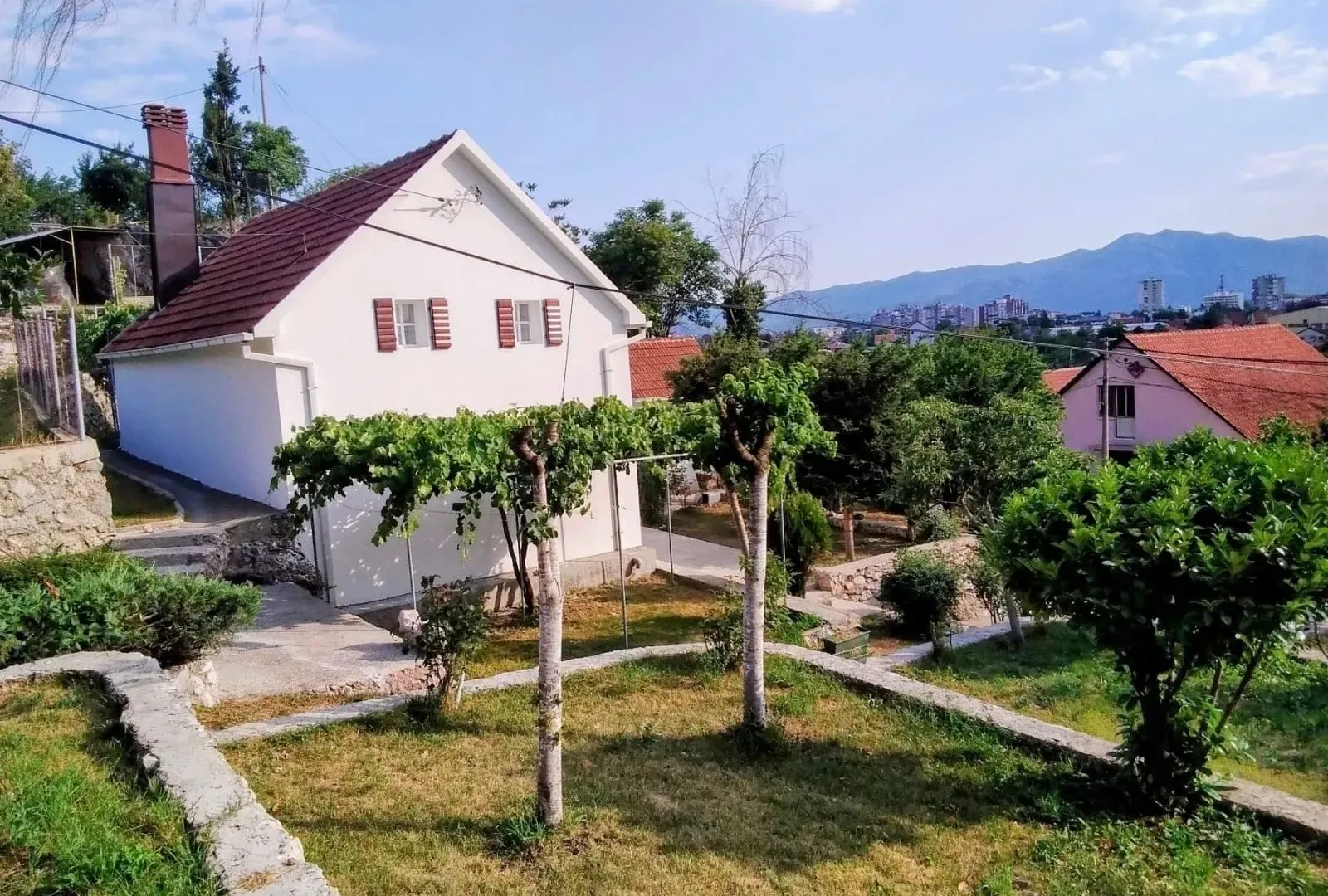Prodaja, kuća, 95m², Centar, Nikšić