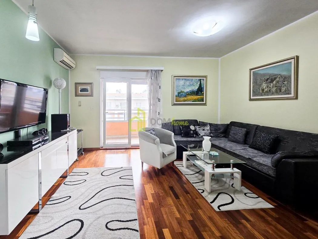 Izdavanje, dvosoban stan, 75m², City Kvart, Podgorica