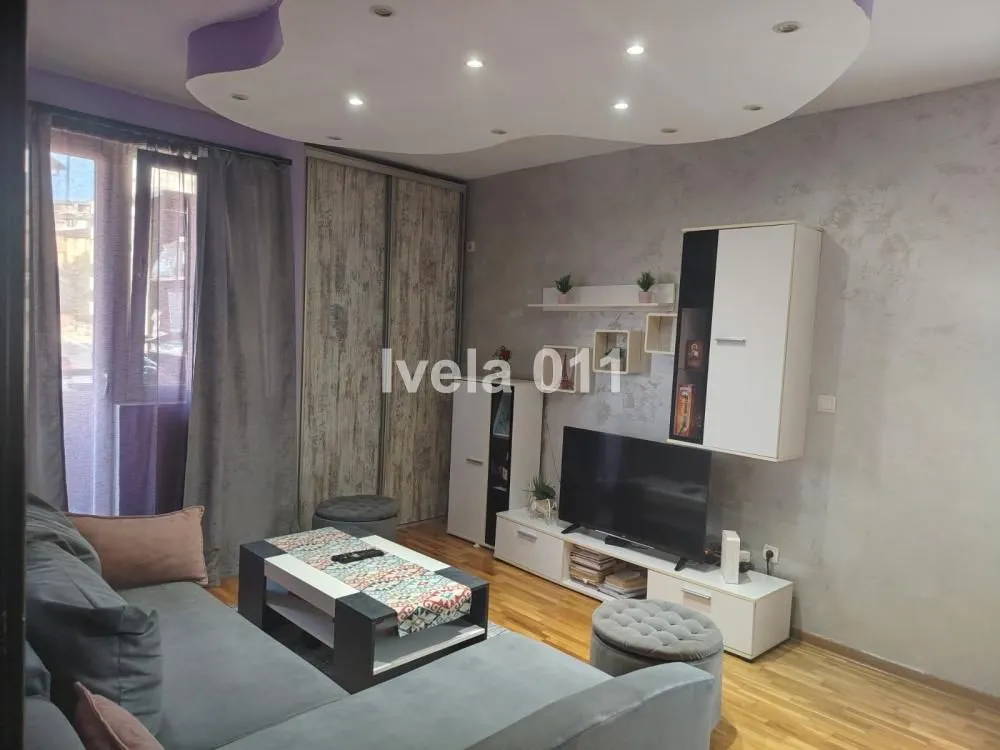 Prodaja, dvosoban stan, 45m², Vojvode Vlahovica, Beograd