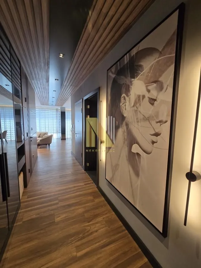 Izdavanje, stan, 220m², Telep, Novi Sad Sve Podlokacije