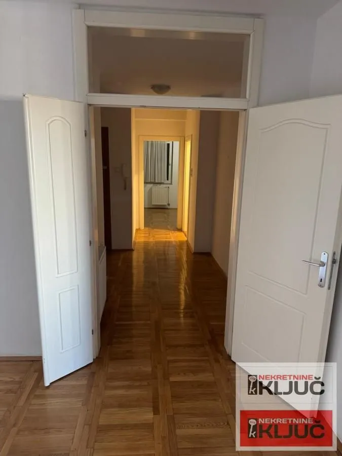 Prodaja, dvosoban stan, 67m², Grbavica, Novi Sad Sve Podlokacije