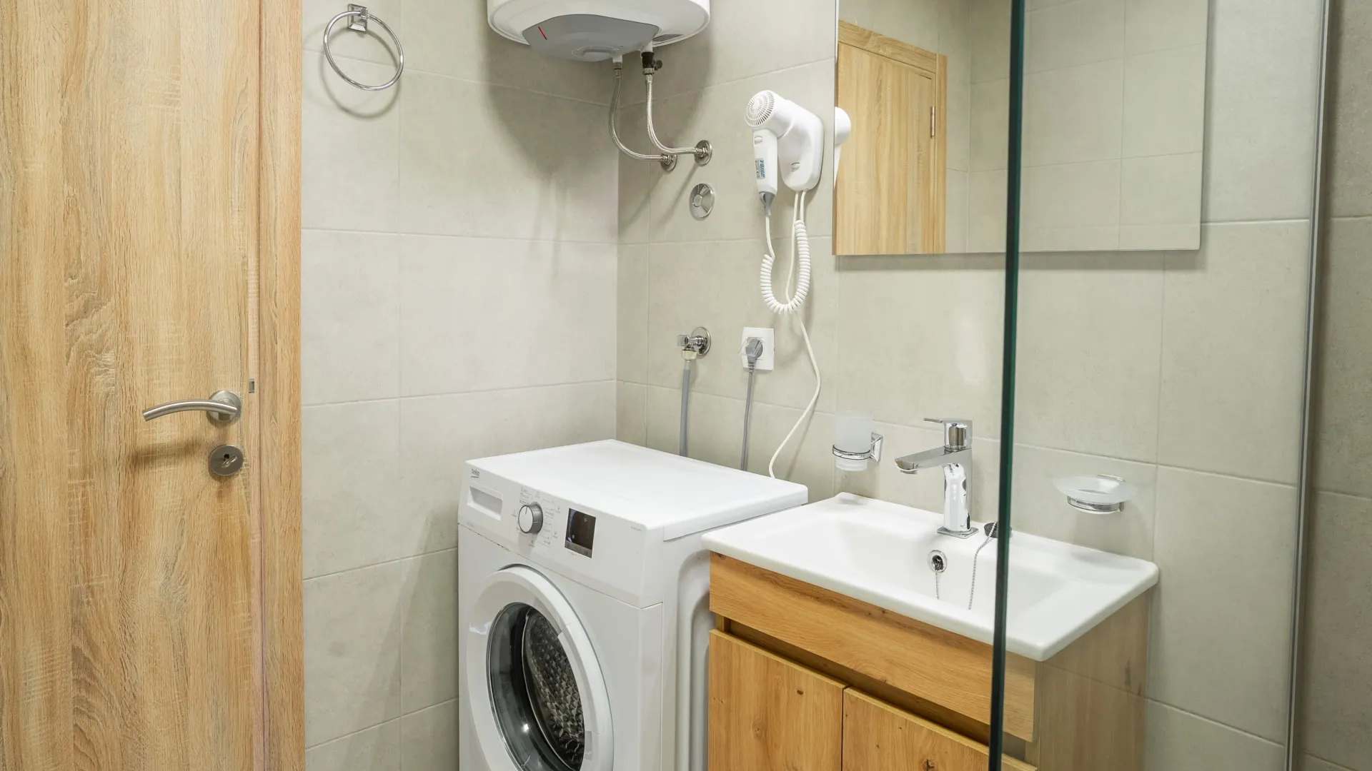 Rent, one bedroom apartment, 40m², Radanovići, Kotor