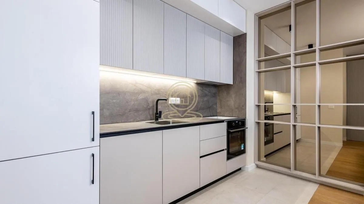 Izdavanje, trosoban stan, 75m², Stari Grad, Beograd