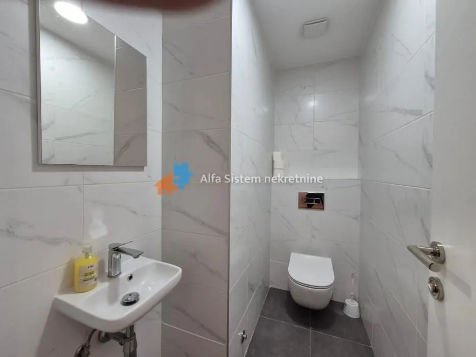 Izdavanje, trosoban stan, 95m², Trošarina, Voždovac Sve Podlokacije