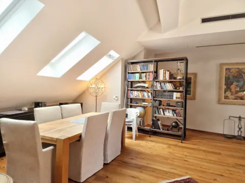 Sale, three bedroom apartment, 192m², Stari Grad, Budva - image 25