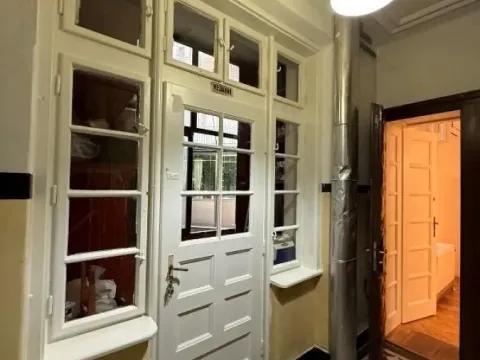 Izdavanje, trosoban stan, 70m², Stari Grad, Beograd - image 12