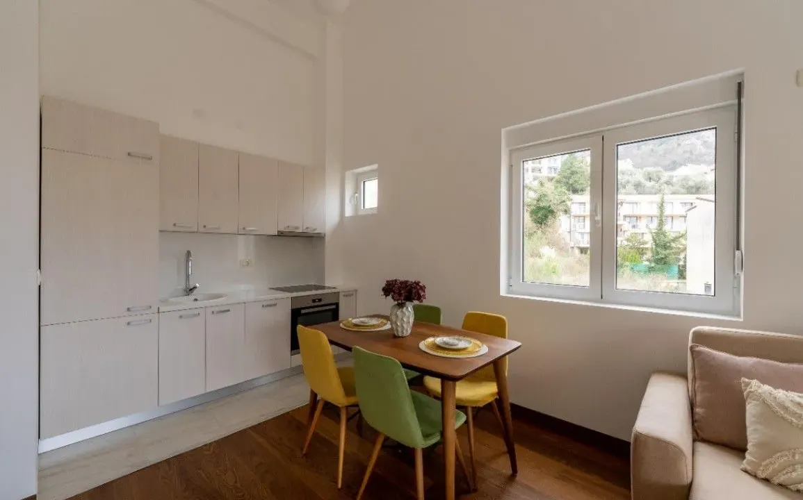 Prodaja, dvosoban stan, 60m², Pržno, Budva